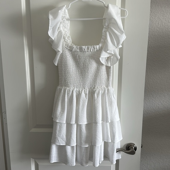 Express - White smocked ruffle dress! Size Small. - Picture 4 of 5
